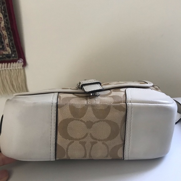 Coach Crossbody - Picture 4 of 4